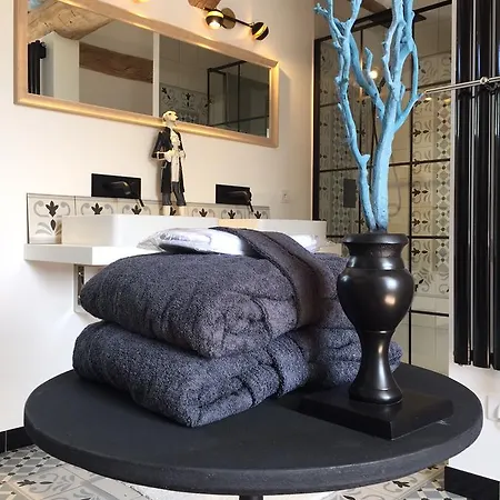 Le Secretain Bed & Breakfast Louvres